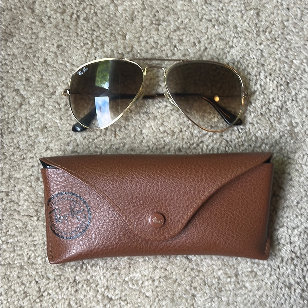 Ray-Ban Gold Aviator Sunglasses with Brown Case